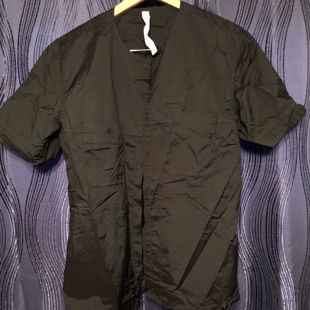 Men’s Lululemon Button Down Shirt/Windbreaker